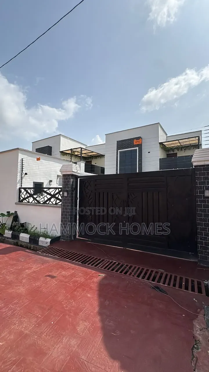4bdrm Duplex in Emmanuel Estate, Jericho for sale in Jericho