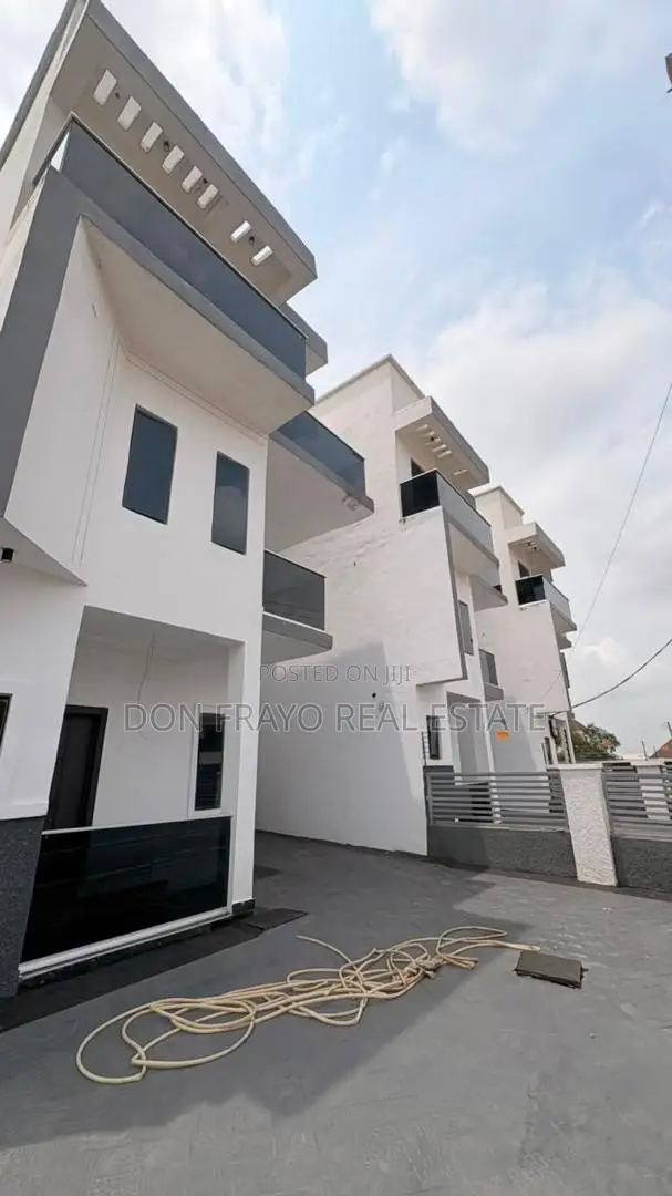 4bdrm Duplex in Carlton Gate Estate, Akobo for sale in Akobo