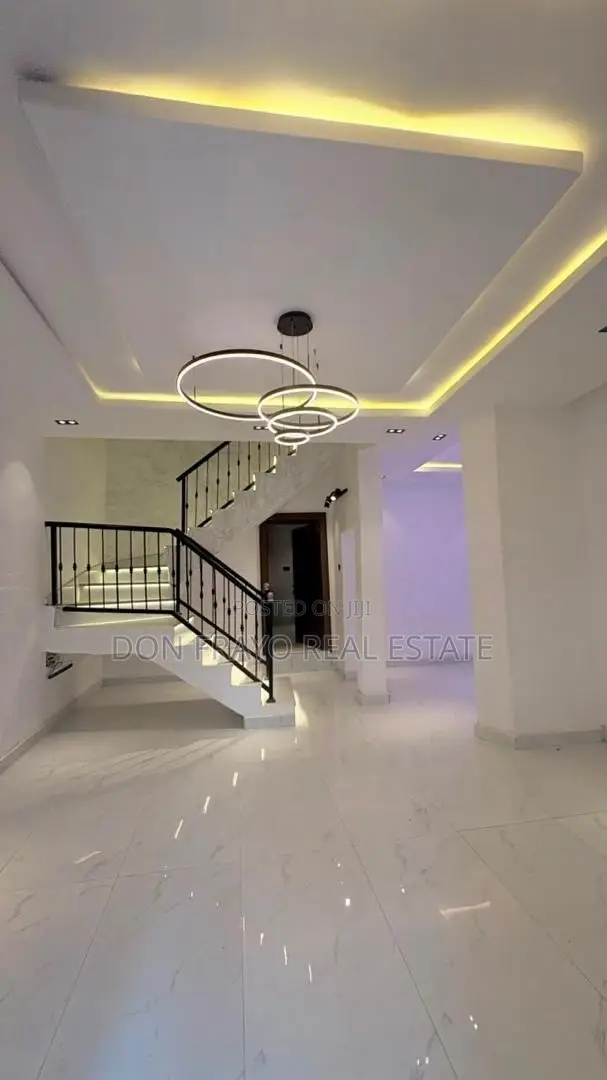 4bdrm Duplex in Carlton Gate Estate, Akobo for sale in Akobo