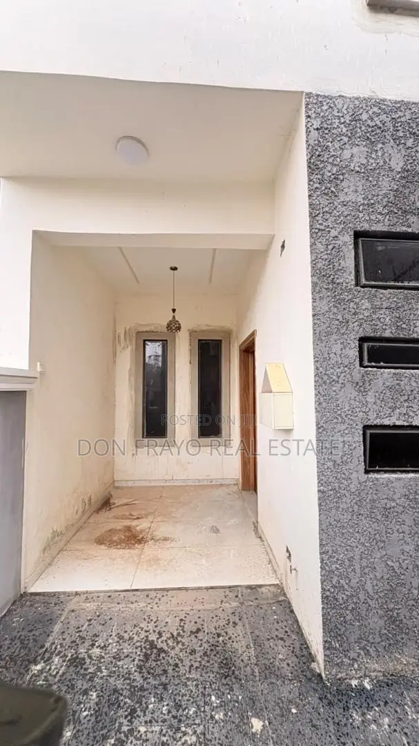 4bdrm Duplex in Carlton Gate Estate, Akobo for sale in Akobo