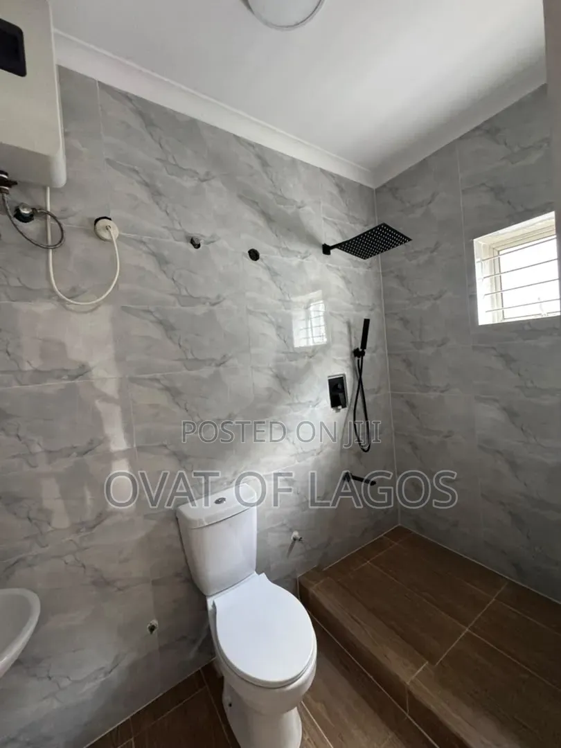 4bdrm Duplex in Lekki Phase 1 for rent in Lekki Phase 1