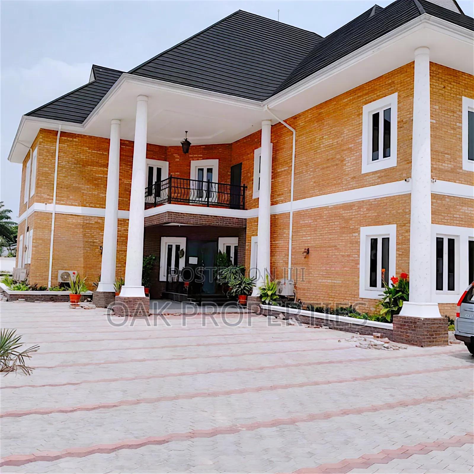Stand Alone 6 Rooms Duplex With 2 Rooms BQ for Office Use at Gra in GRA Phase 2 / Port-Harcourt