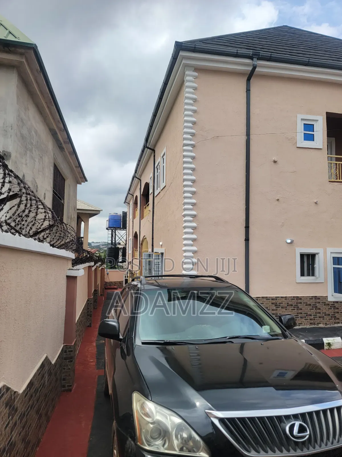3bdrm Block of Flats in Newheaven, Enugu for rent in Enugu