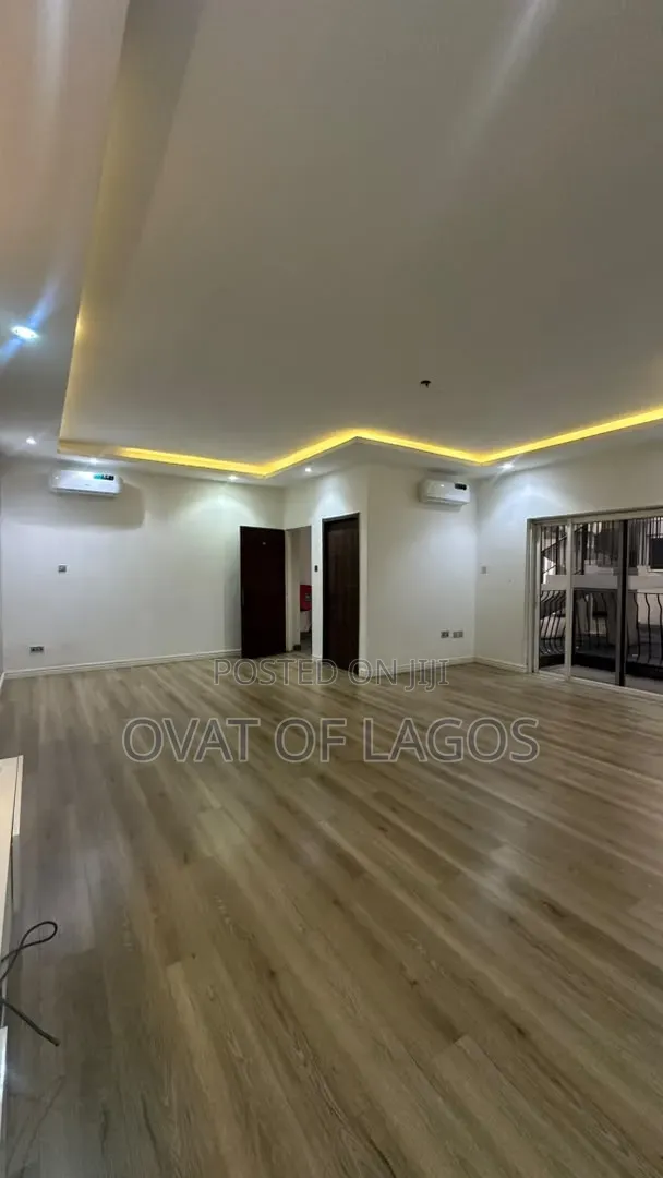 3bdrm Apartment in Lekki Phase 1 for rent in Lekki Phase 1