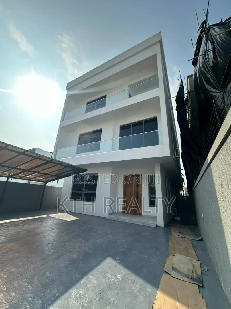 5bdrm Duplex in Old Ikoyi for sale in Old Ikoyi