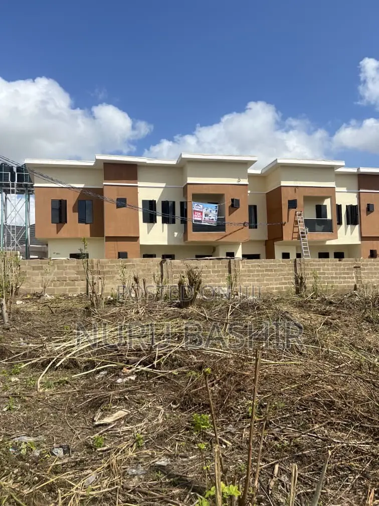3bdrm Block of Flats in Elebu, Akala Express for rent in Akala Express