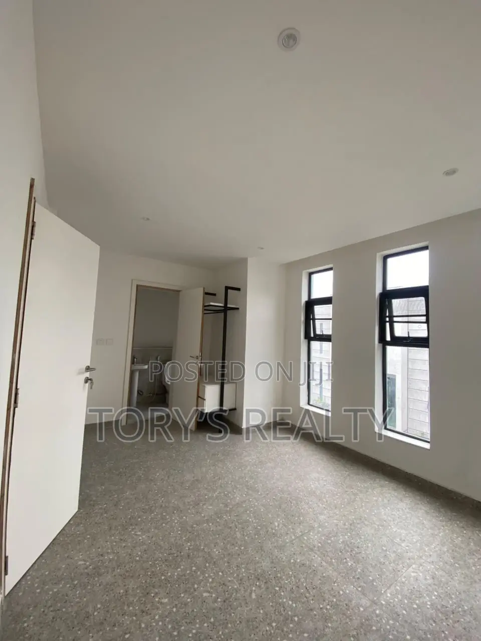 4bdrm Townhouse/Terrace in Ikate for sale in Ikate