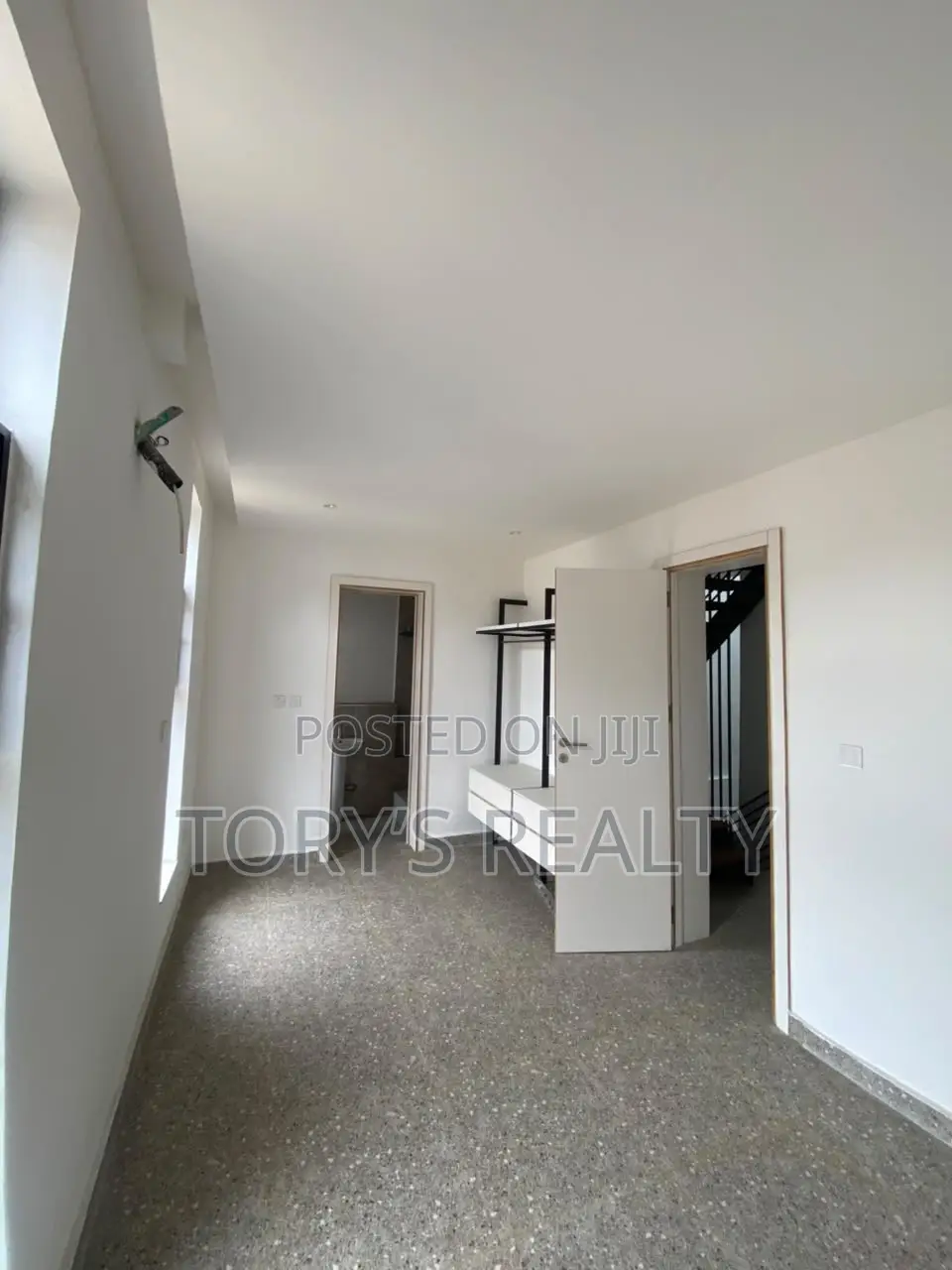 4bdrm Townhouse/Terrace in Ikate for sale in Ikate