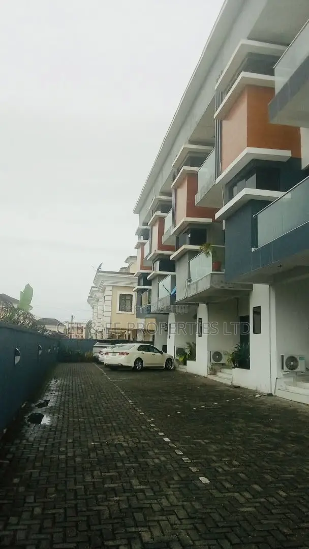 Furnished 4bdrm Duplex in Lekki Phase1 for rent in Lekki Phase 1
