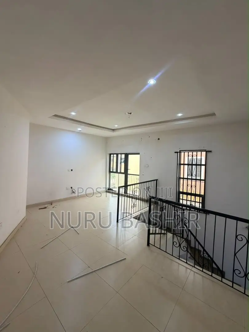 2bdrm Duplex in S&T, Jericho for rent in Jericho