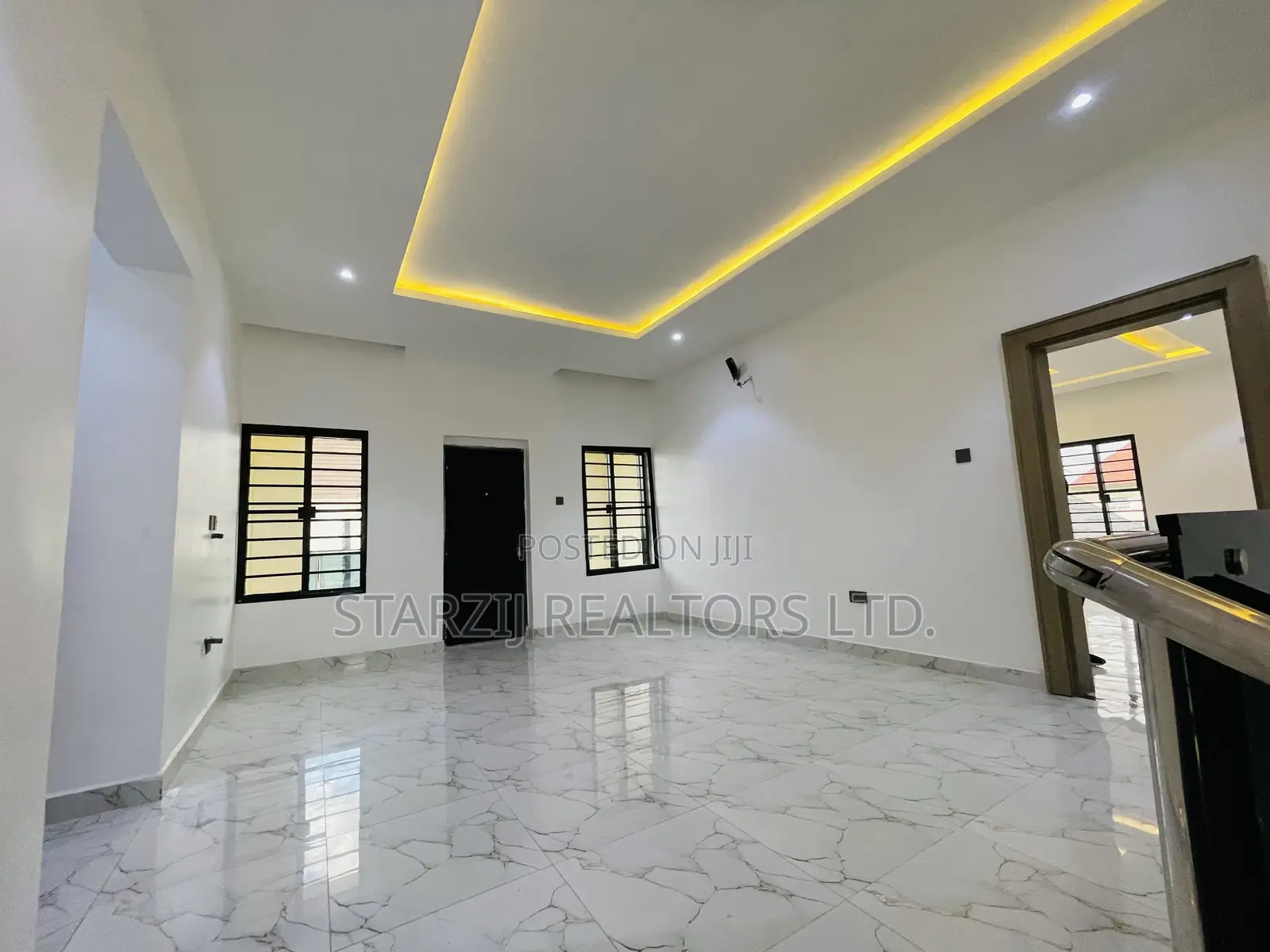 4bdrm Duplex in Karsana, Dape for sale in Dape