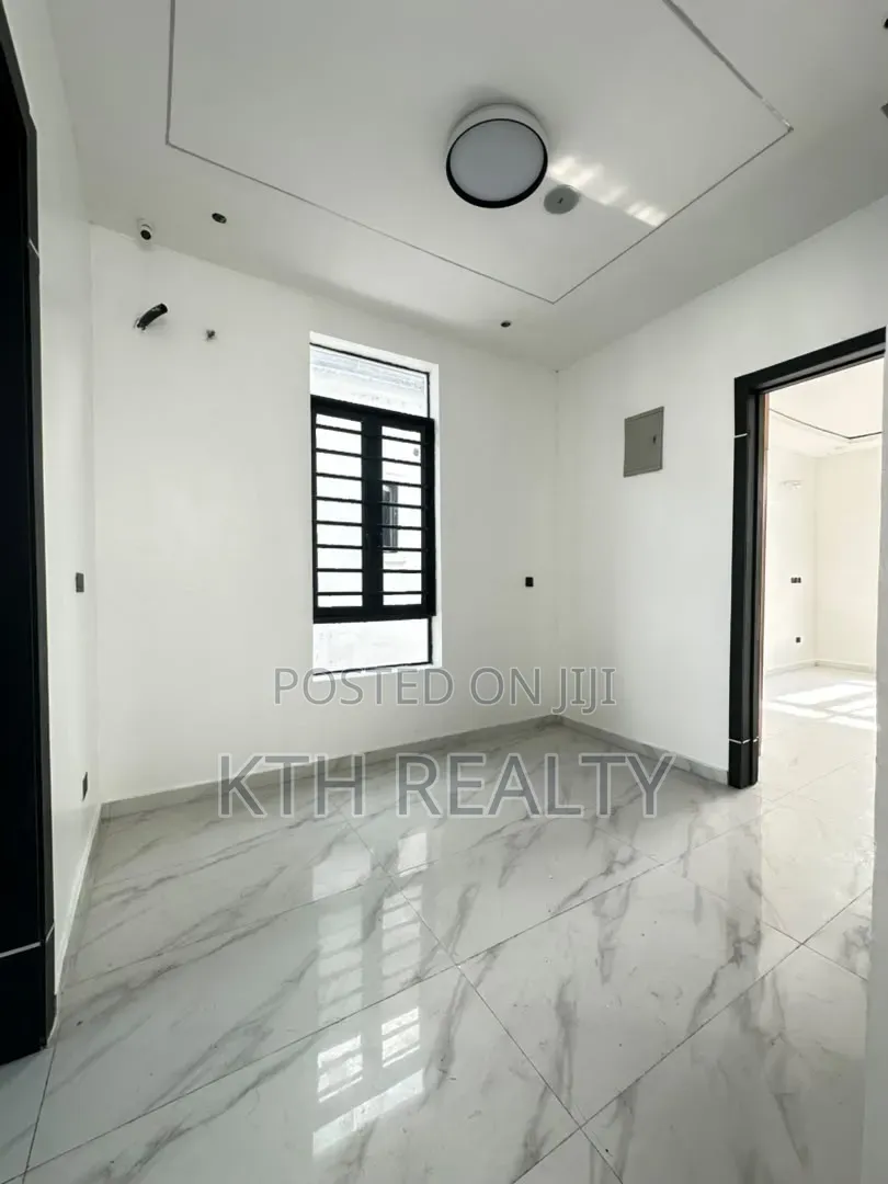 5bdrm Duplex in Orchid, Lekki Phase 2 for sale in Lekki Phase 2