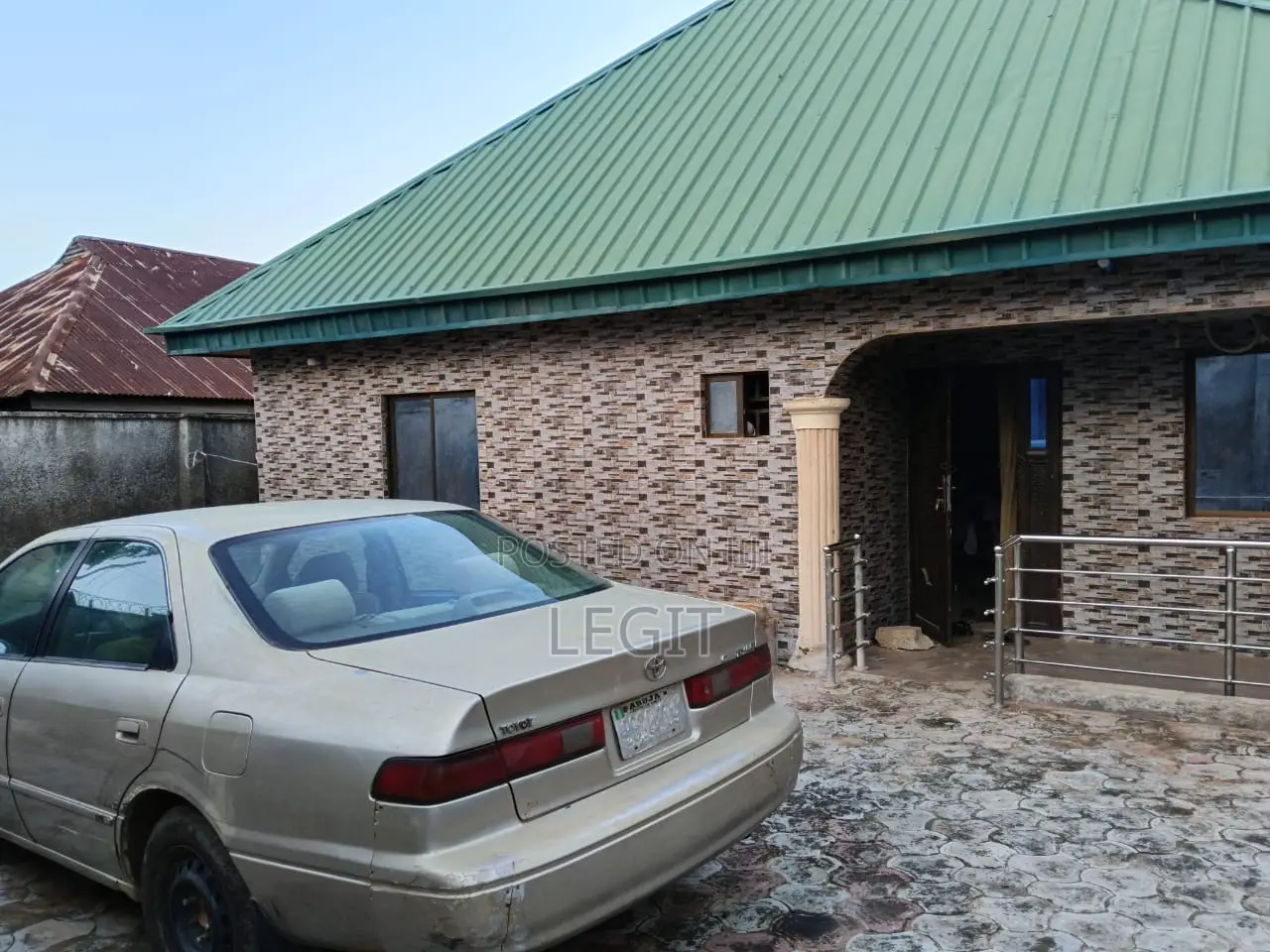 3bdrm Bungalow in Minna for sale in Minna