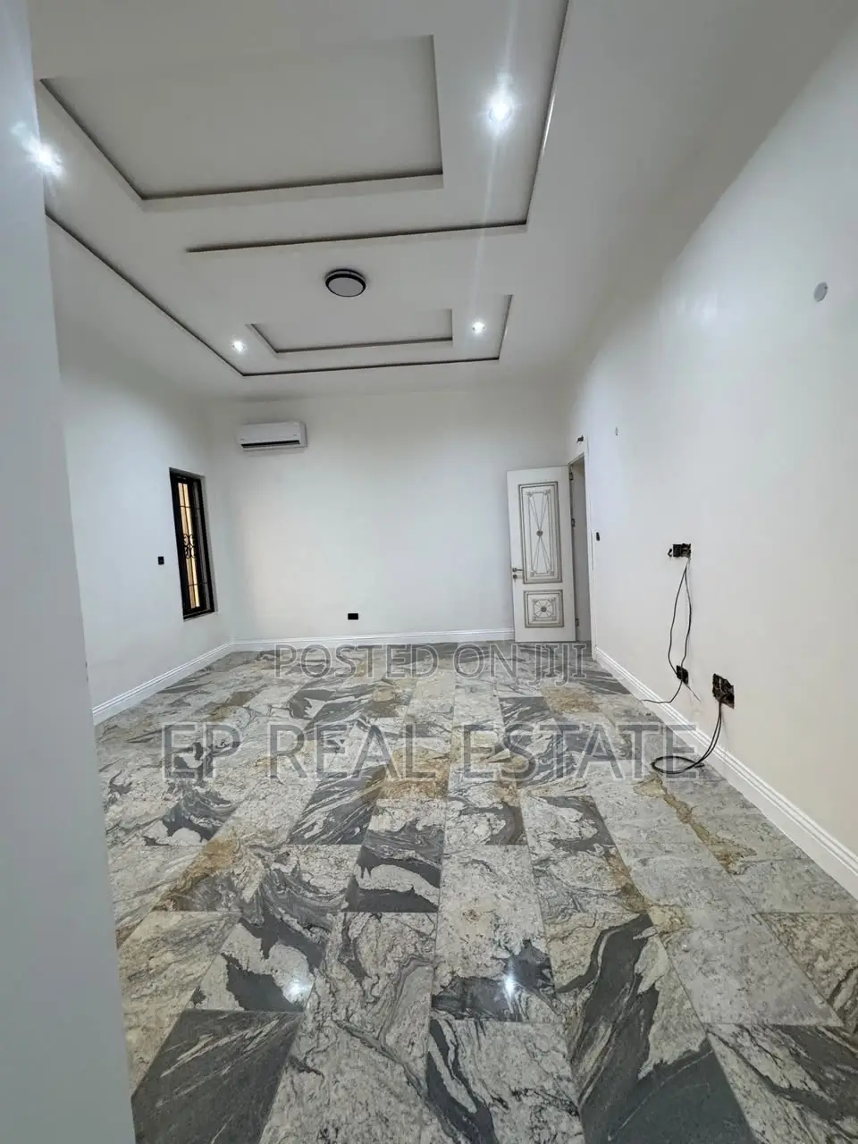 6bdrm Duplex in Karsana for sale in Karsana
