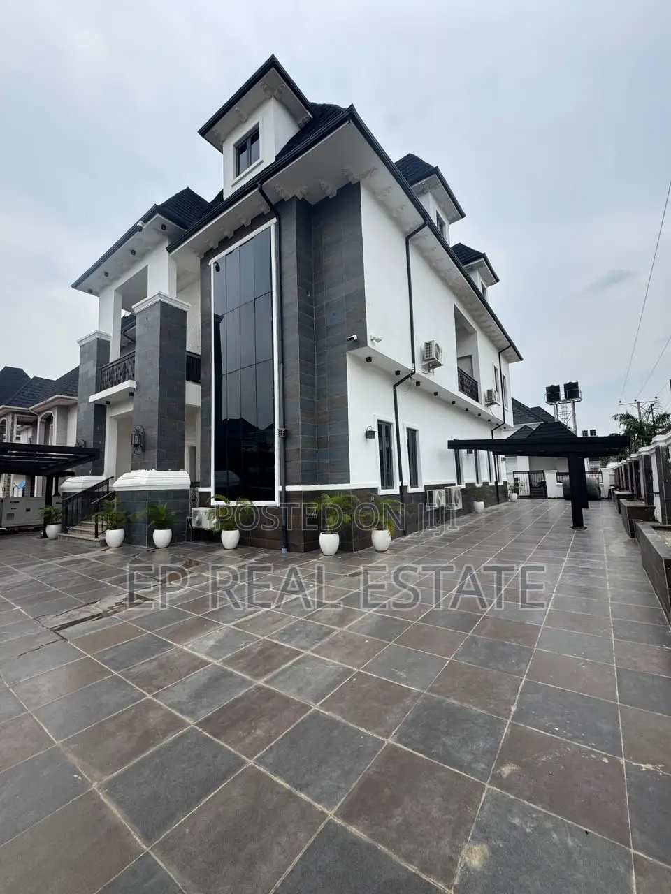 6bdrm Duplex in Karsana for sale in Karsana