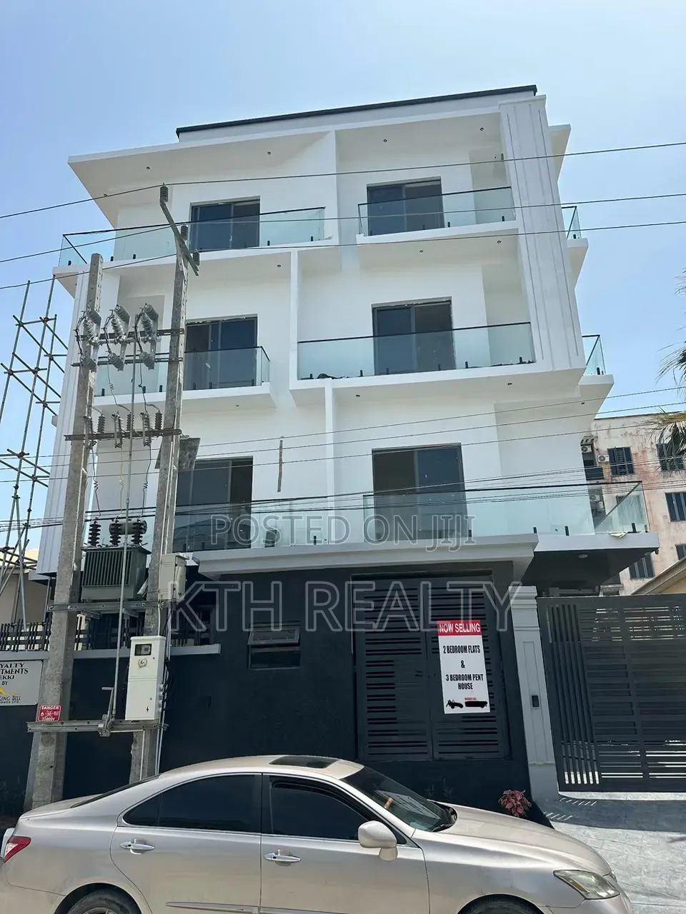 3bdrm Penthouse in Ikate for sale in Ikate
