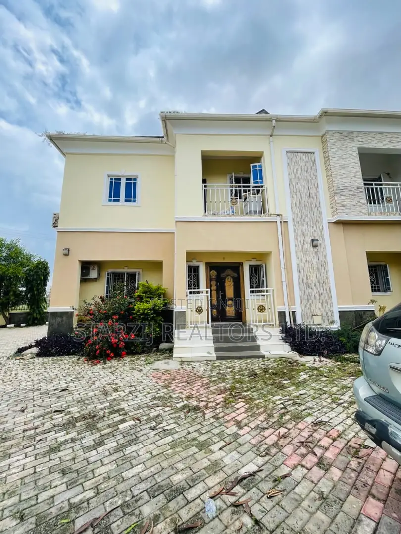 4bdrm Duplex in Sabon Lugbe for sale in Sabon Lugbe