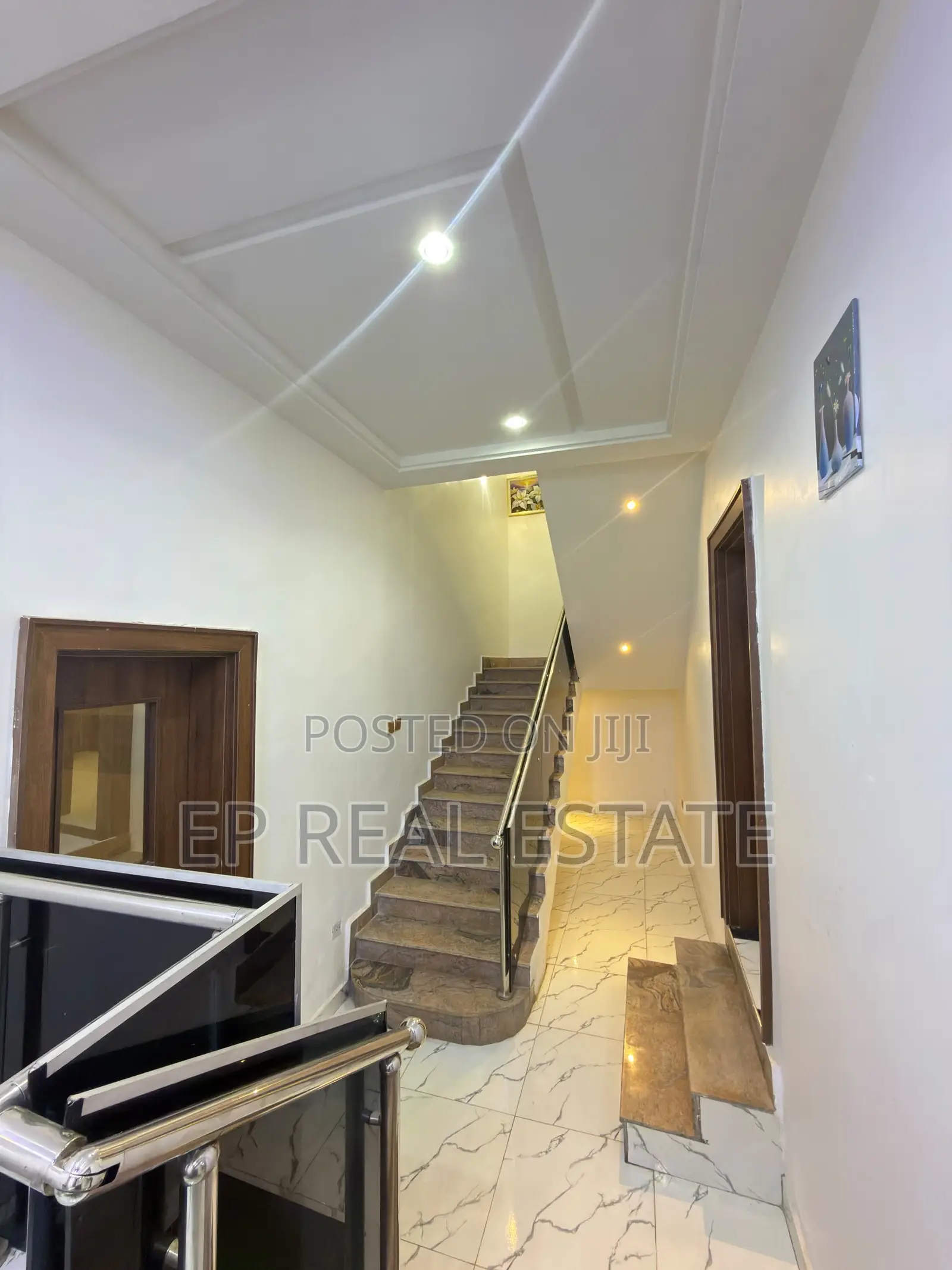 5bdrm Duplex in Apo District for sale in Apo District