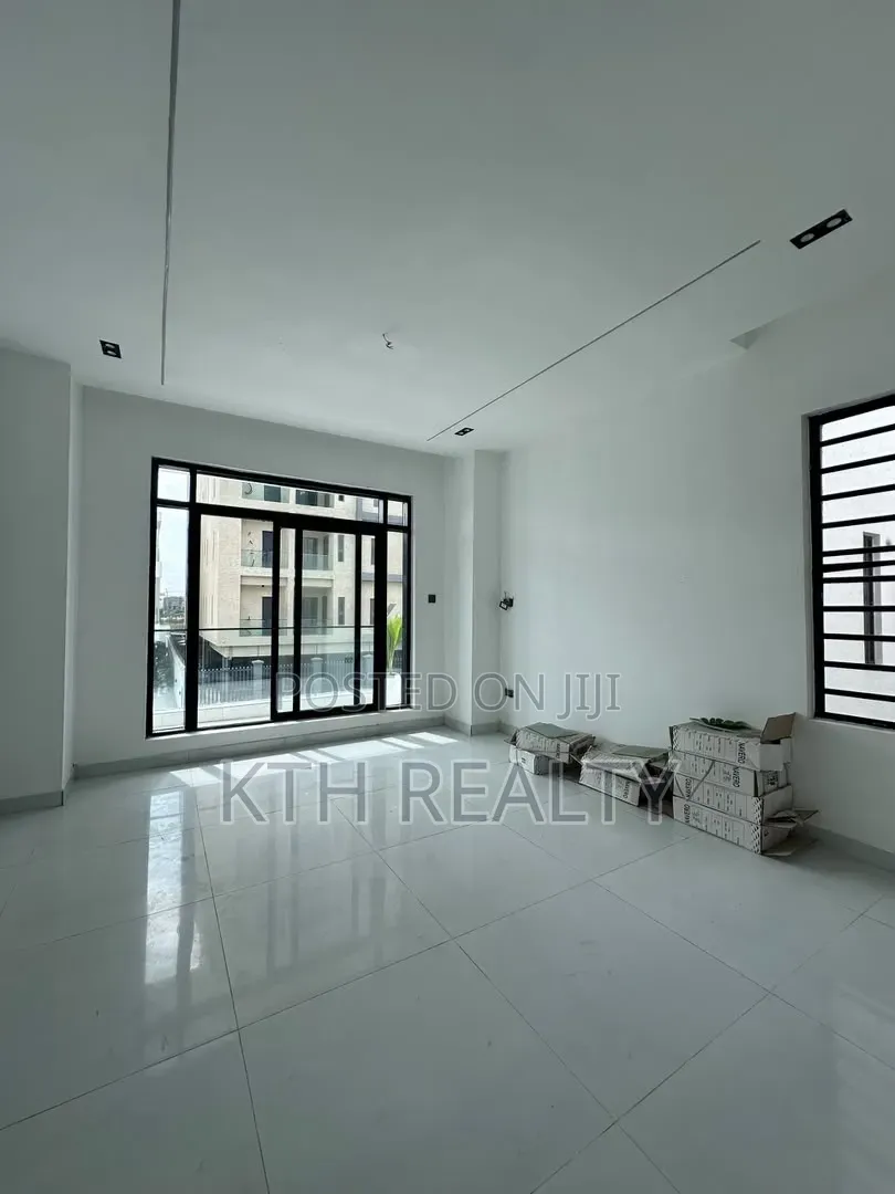 2bdrm Apartment in Lekki Phase 1 for sale in Lekki Phase 1