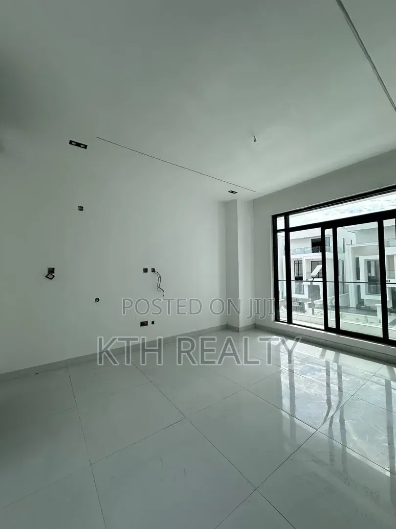 2bdrm Apartment in Lekki Phase 1 for sale in Lekki Phase 1