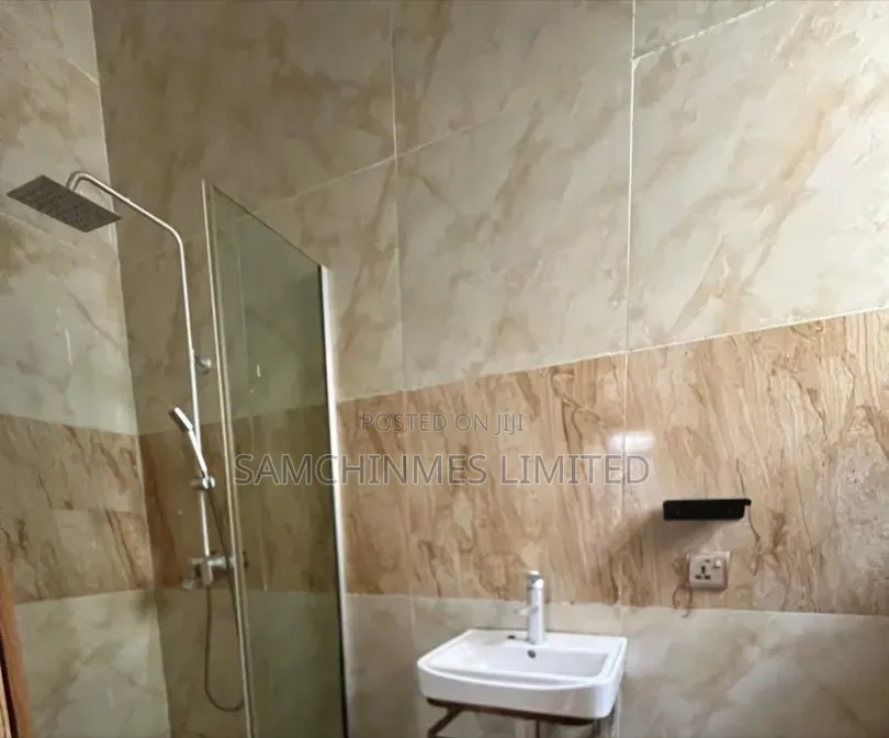 1bdrm Shared Apartment in Ikota for rent in Ikota