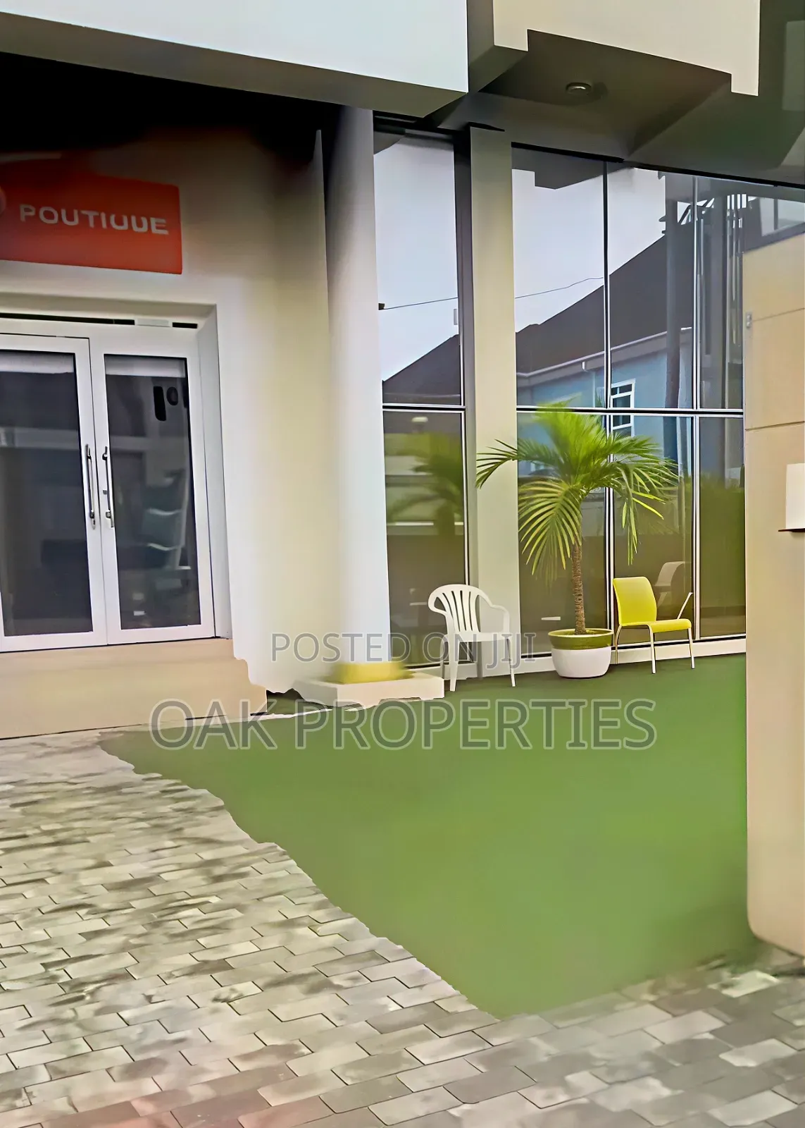 Office Complex With 21 Aircondition Offices on 2 Plots of Land at Gra in GRA Phase 3 / Port-Harcourt