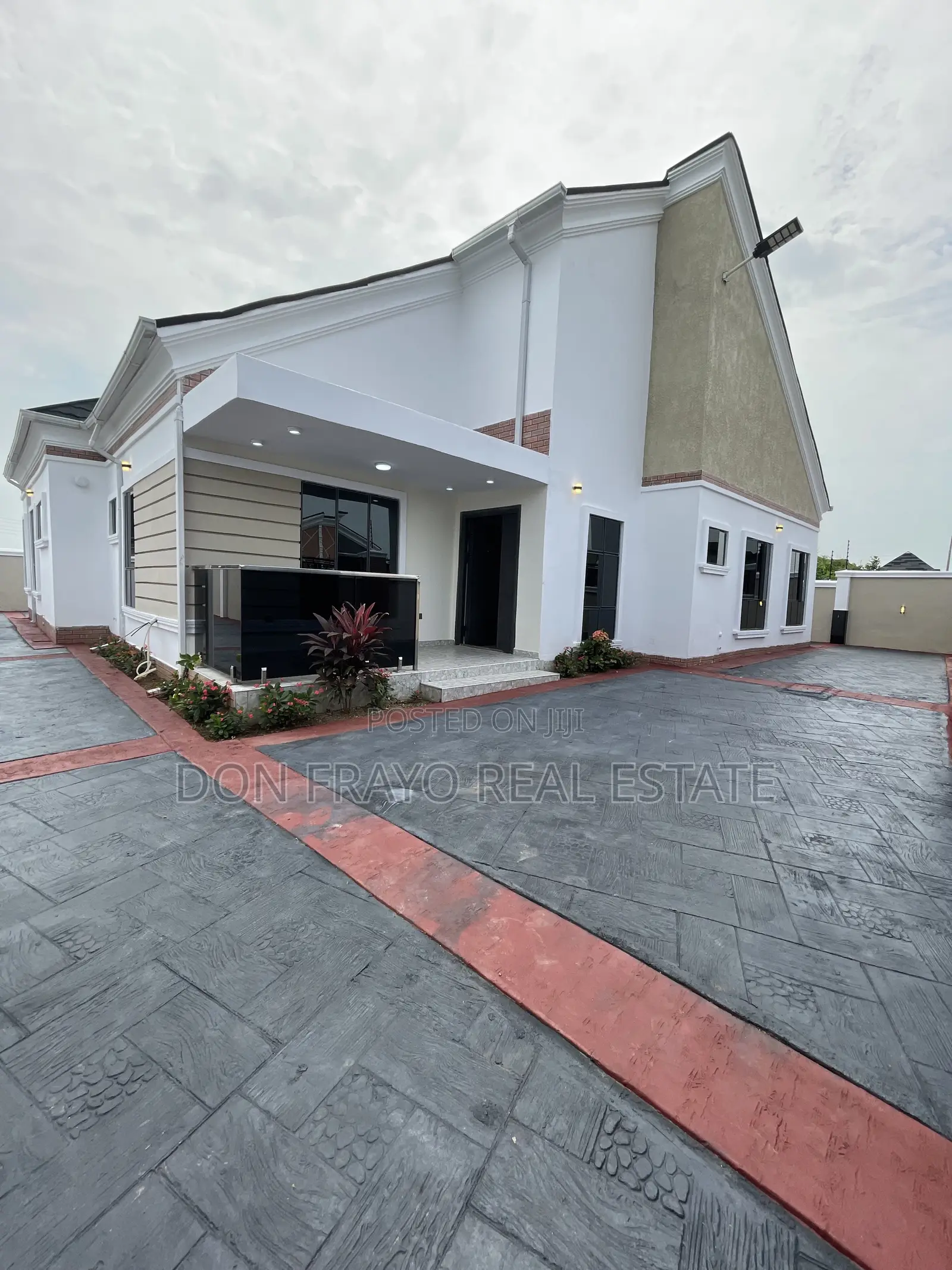 3bdrm Bungalow in Dss Estate, Idishin for sale in Idishin