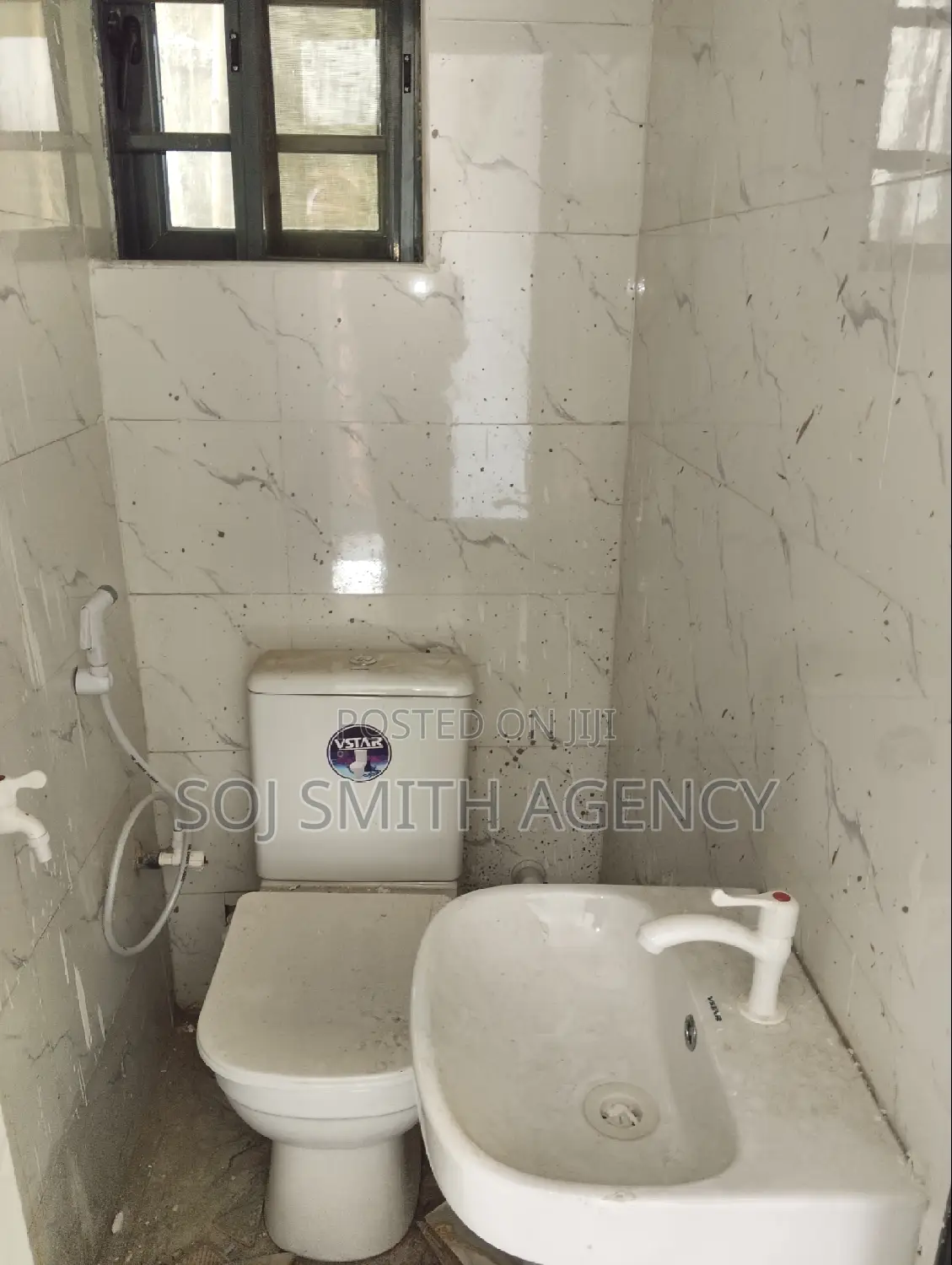 Furnished Studio Apartment in Lawanson for rent in Lawanson