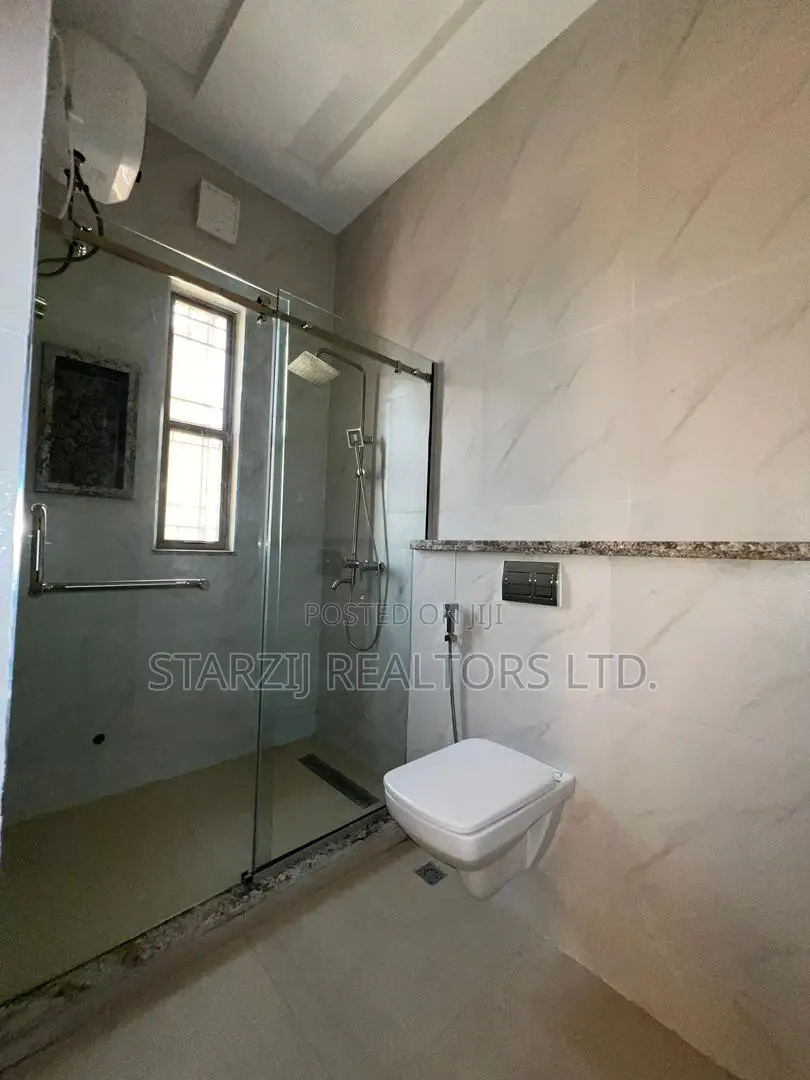 5bdrm Duplex in Katampe Extension for sale in Katampe Extension