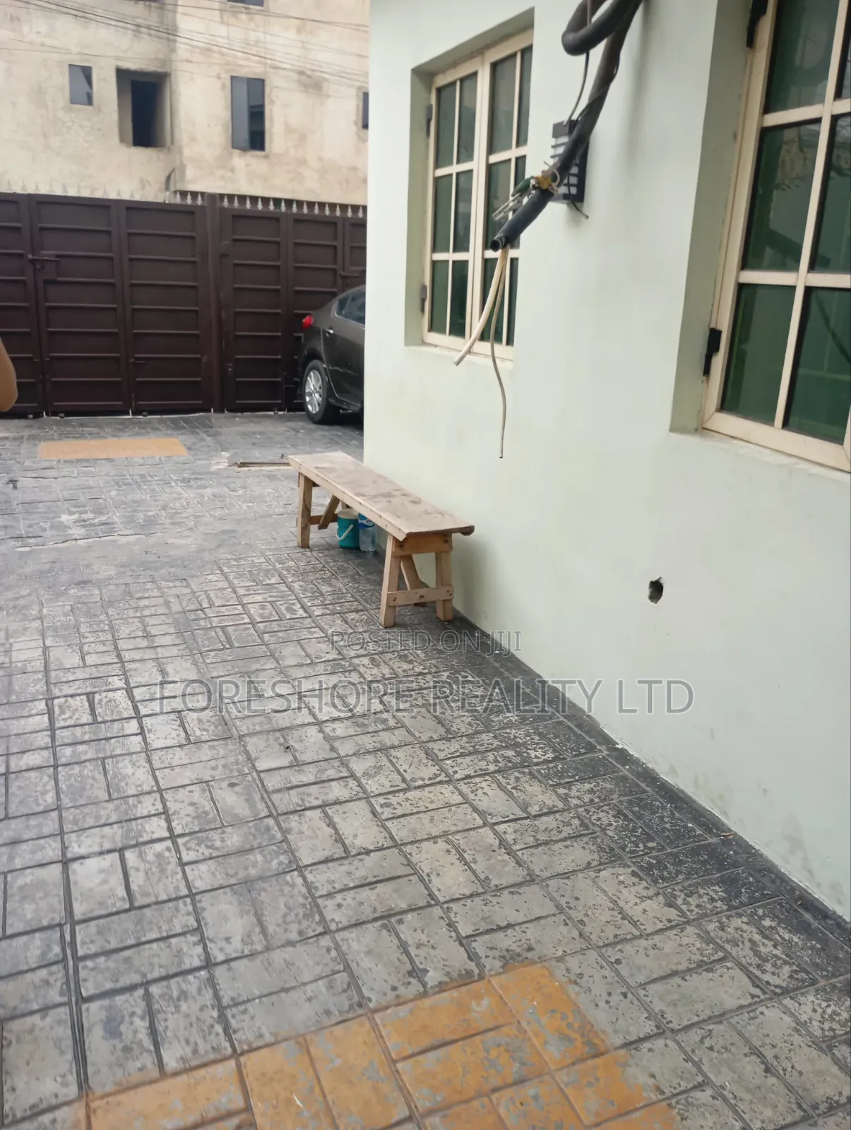 3bdrm Apartment in Off Toyin Street for rent in Toyin Street