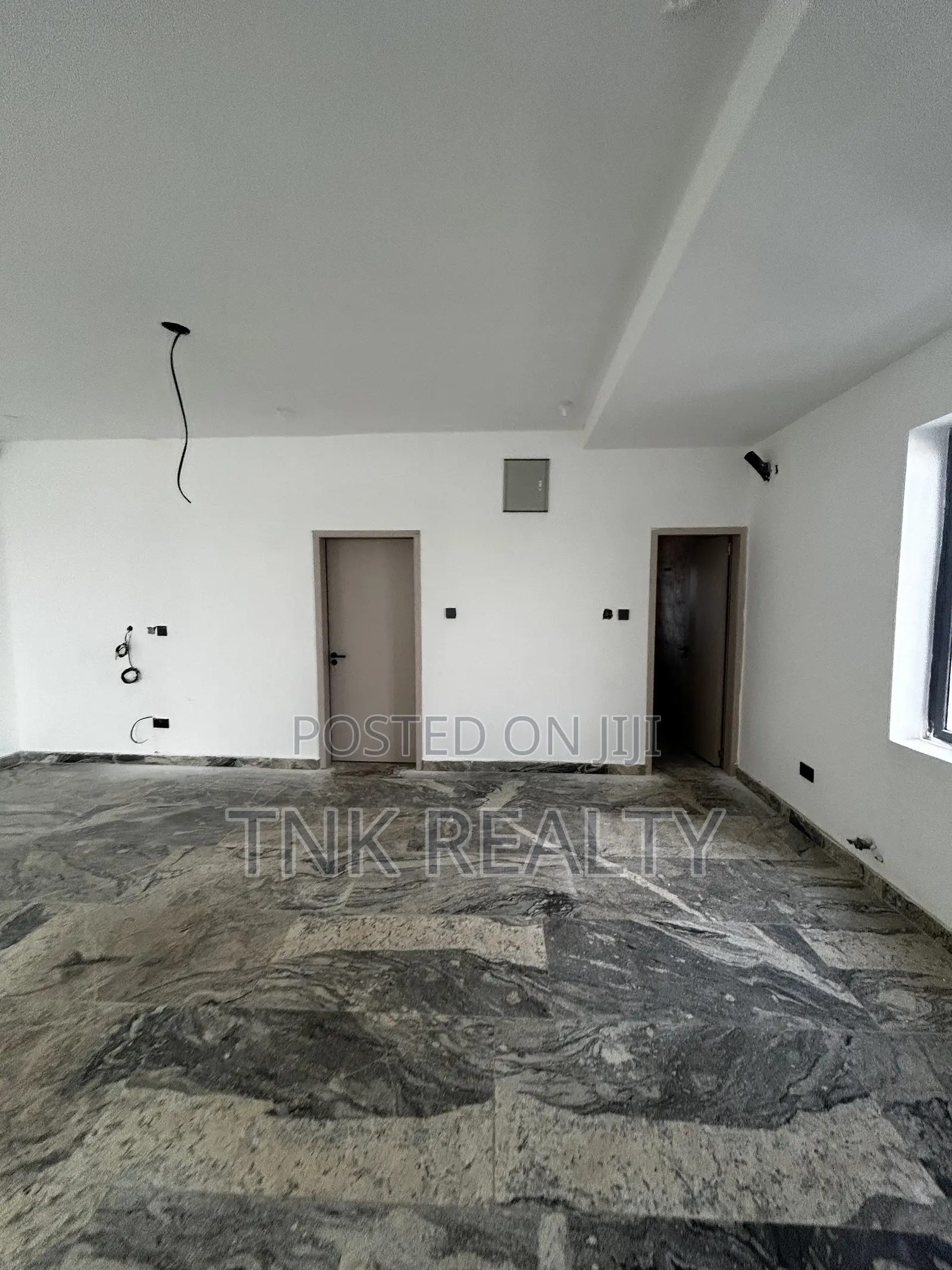 Shop/Office Space for Rent in Wuse 2