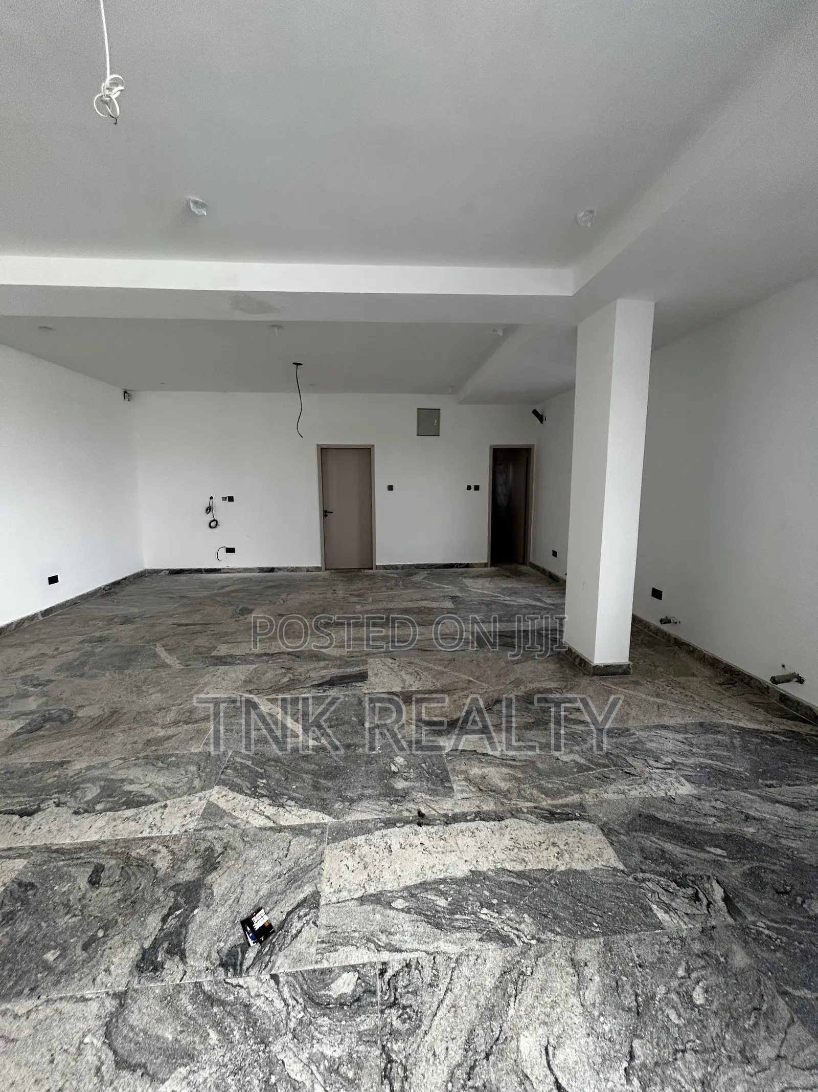 Shop/Office Space for Rent in Wuse 2