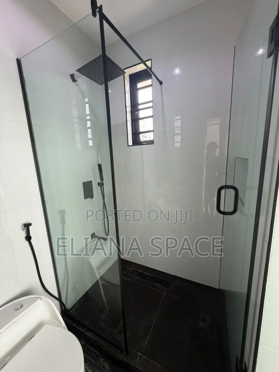 3bdrm Apartment in Lagos, Lekki Phase 1 for sale in Lekki Phase 1