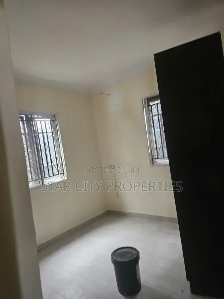 3bdrm Apartment in Omole Phase 2 for rent in Omole Phase 2