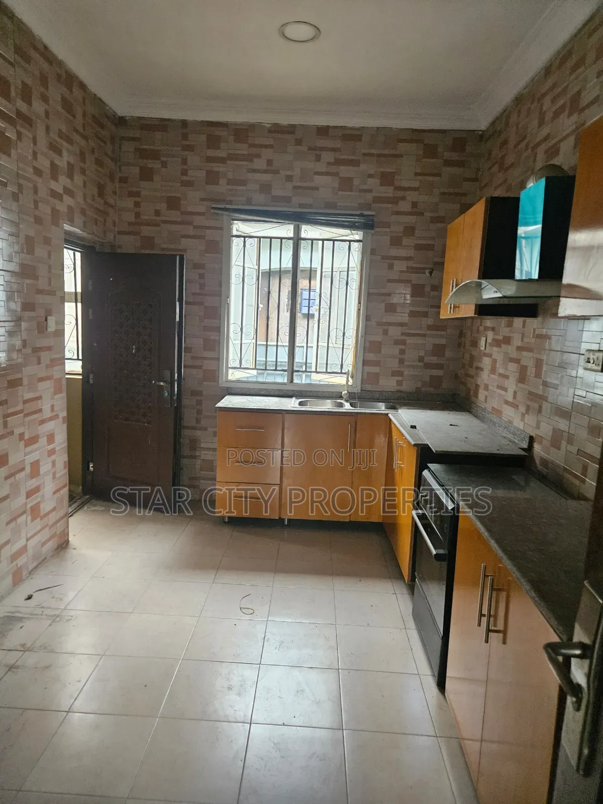 3bdrm Apartment in Omole Phase 2 for rent in Omole Phase 2