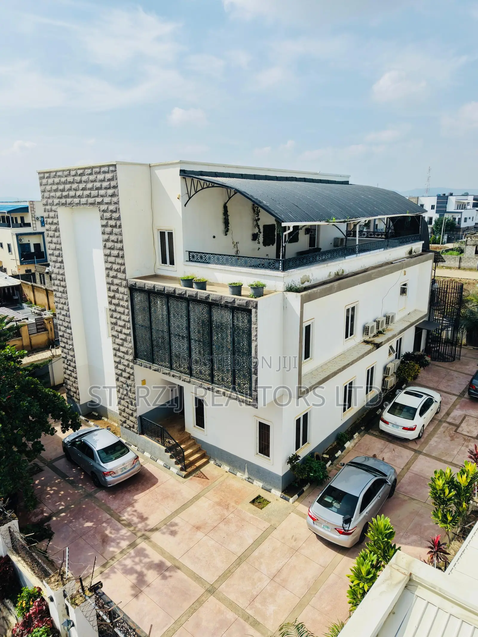 Furnished 6bdrm Duplex in Idu Industrial for sale in Idu Industrial
