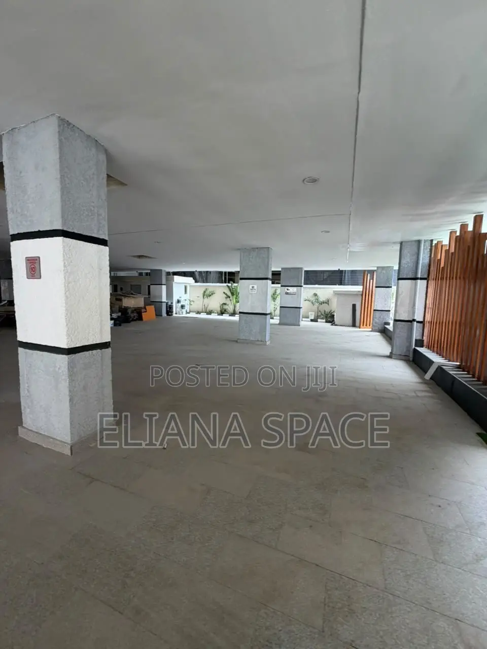 5bdrm Duplex in Admiralty Way, Lekki Phase 1 for sale in Lekki Phase 1