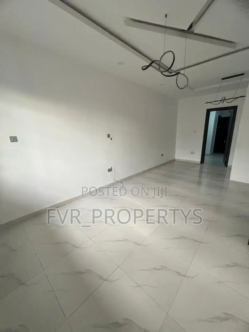 1bdrm Block of Flats in Orchid Estate, Ikota for rent in Ikota