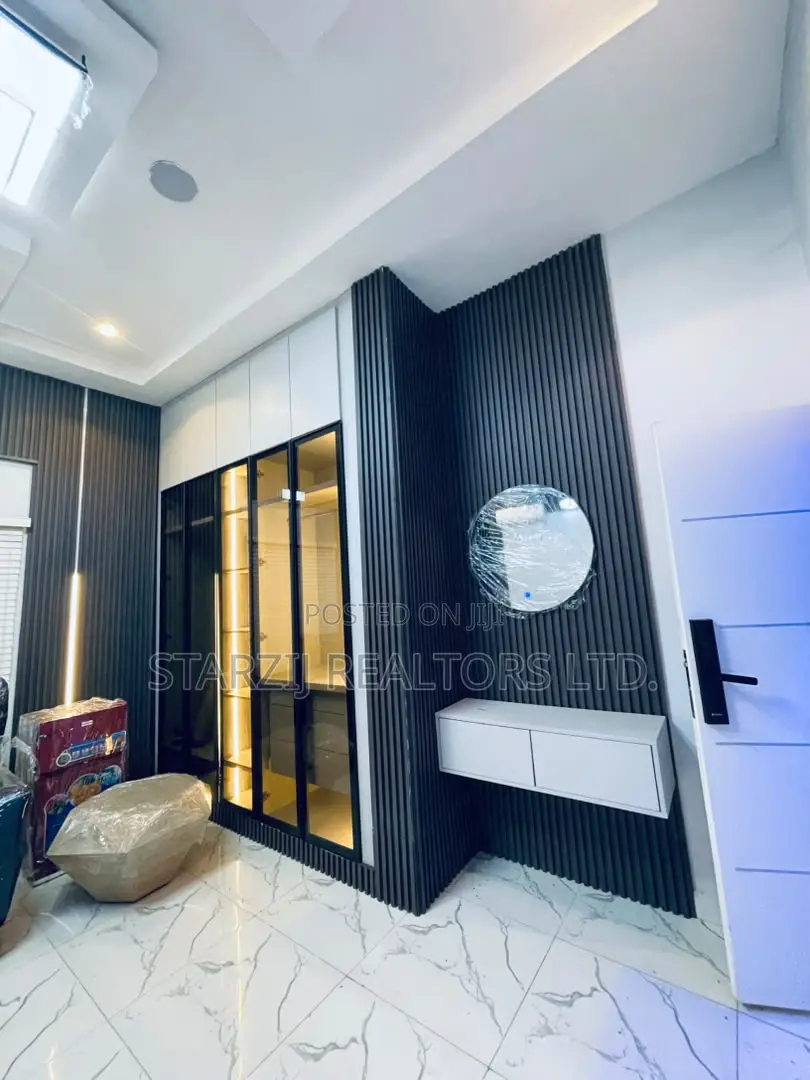 Furnished 4bdrm Duplex in Idu Industrial for sale in Idu Industrial