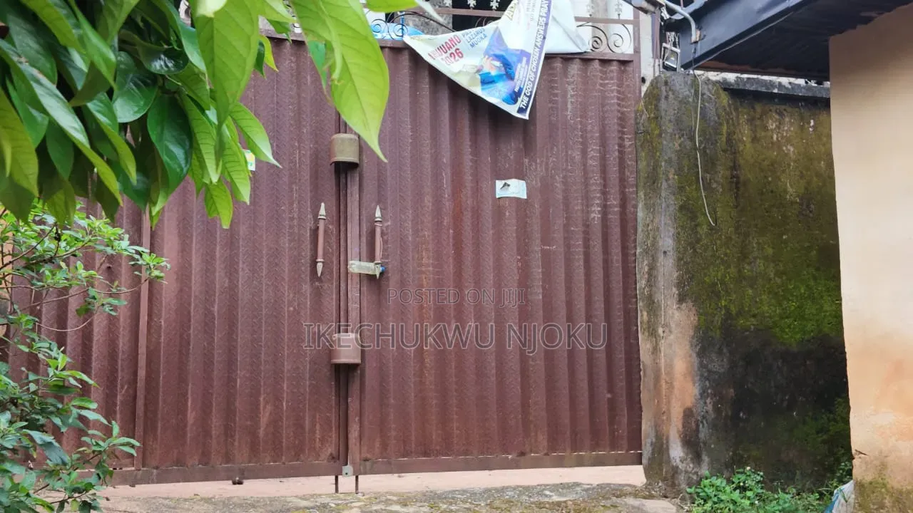 6bdrm Duplex in Umuahia for sale in Umuahia