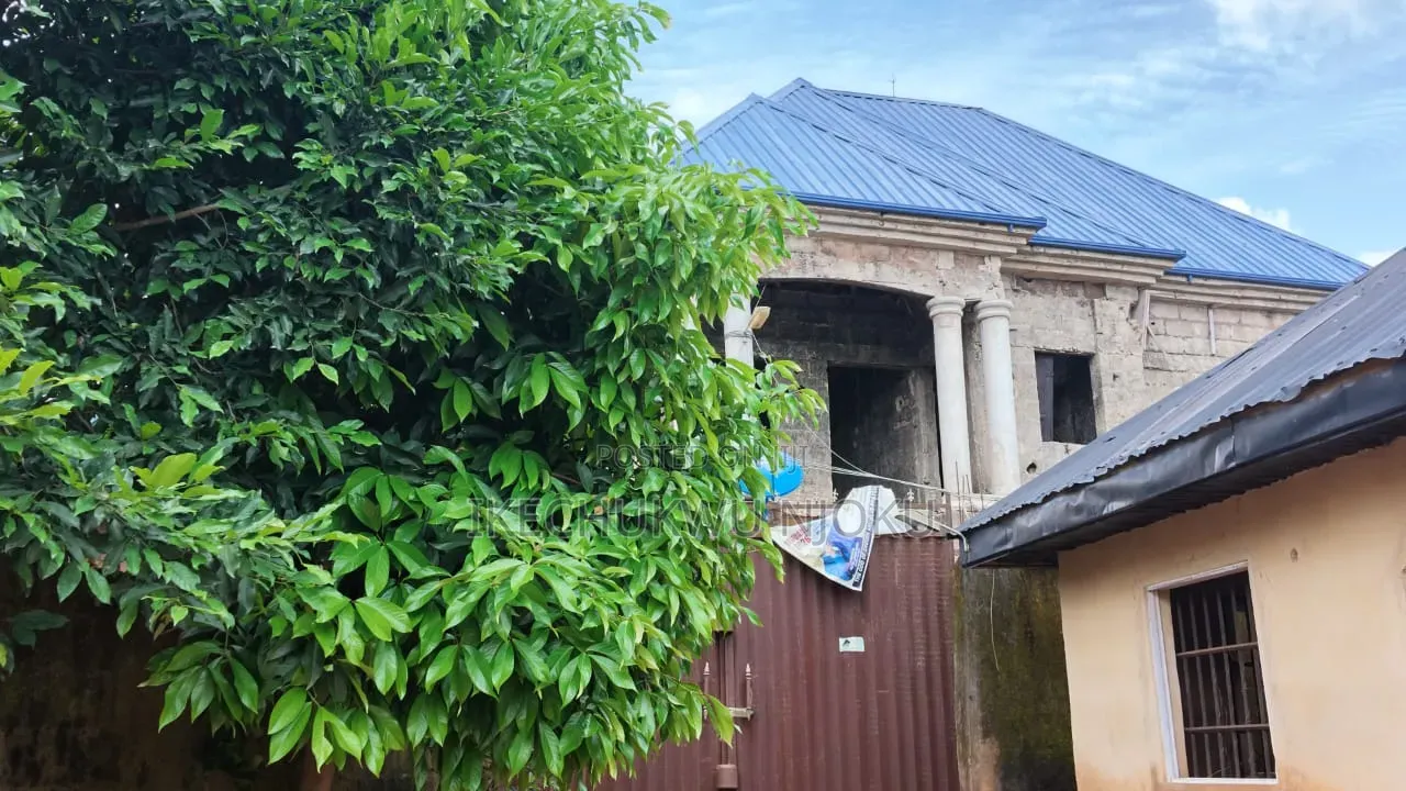 6bdrm Duplex in Umuahia for sale in Umuahia