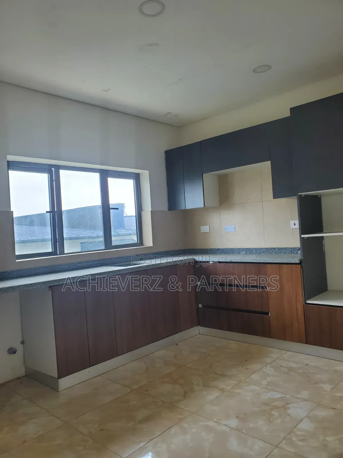 2bdrm Block of Flats in Jahi for sale in Jahi