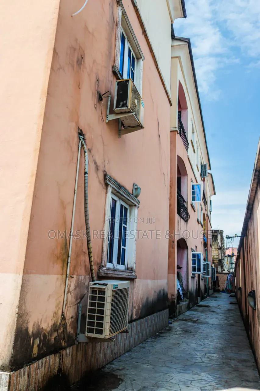 6bdrm House in Ado / Ajah for sale in Ado / Ajah
