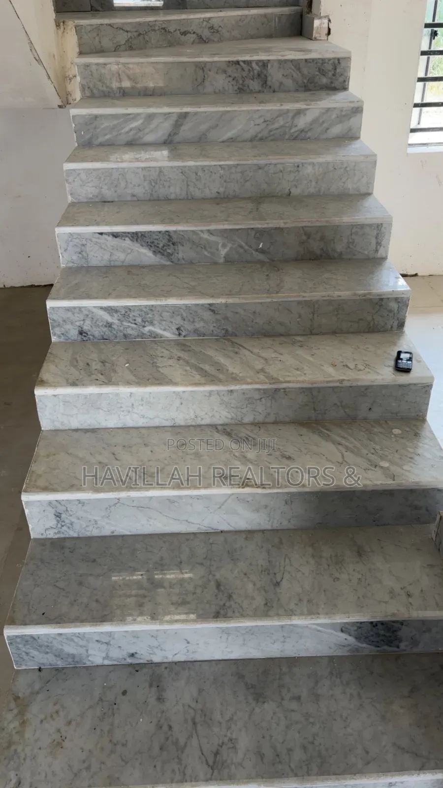 6bdrm Villa in Pinnock Estate, Osapa london for sale in Osapa london