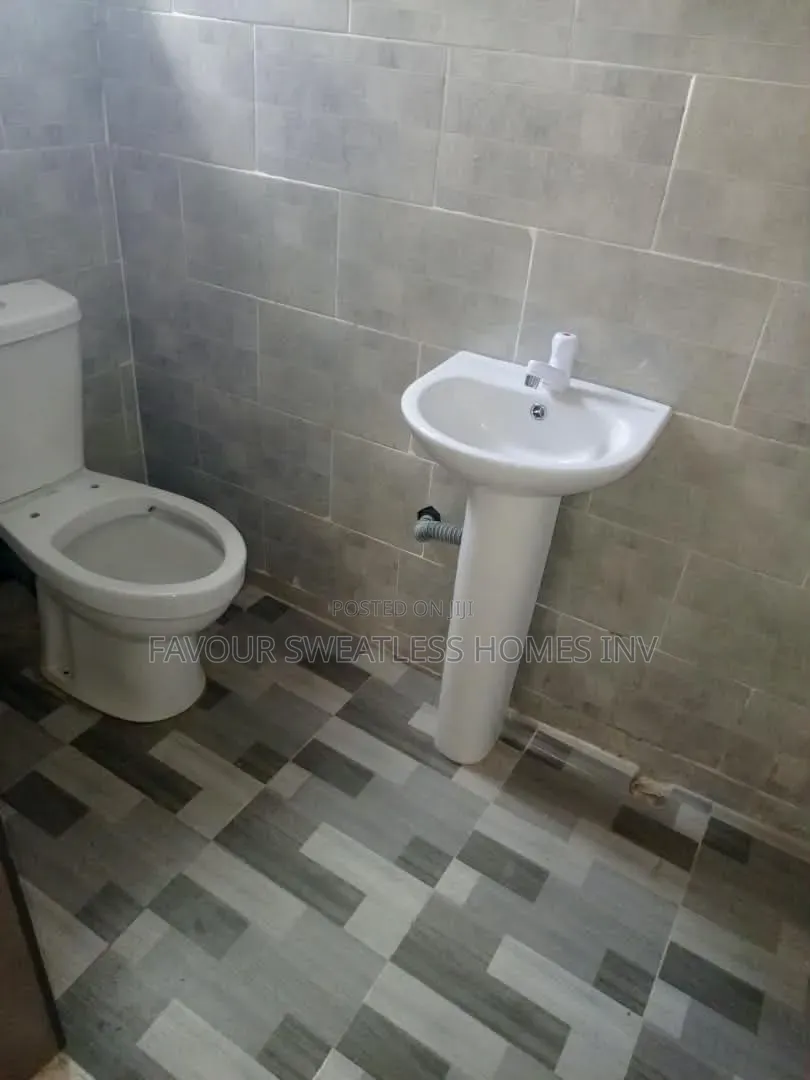 2bdrm Duplex in Olowora, Berger for rent in Berger