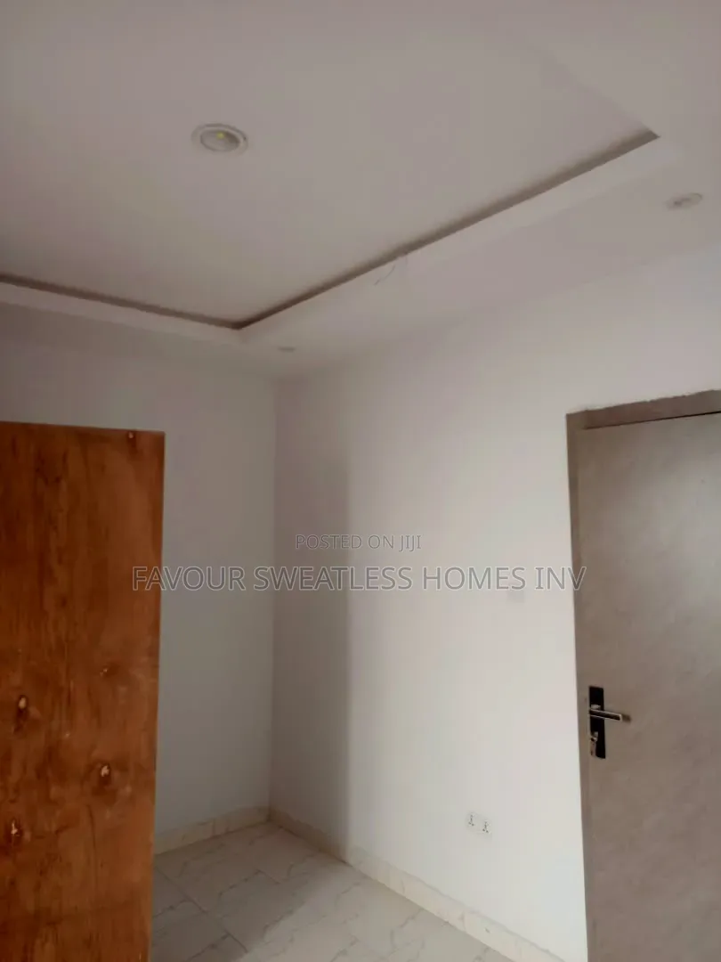 2bdrm Duplex in Olowora, Berger for rent in Berger