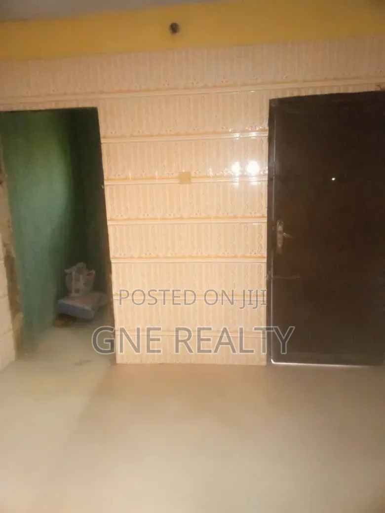 7bdrm Bungalow in Agbara-Igbesan for sale in Agbara-Igbesan
