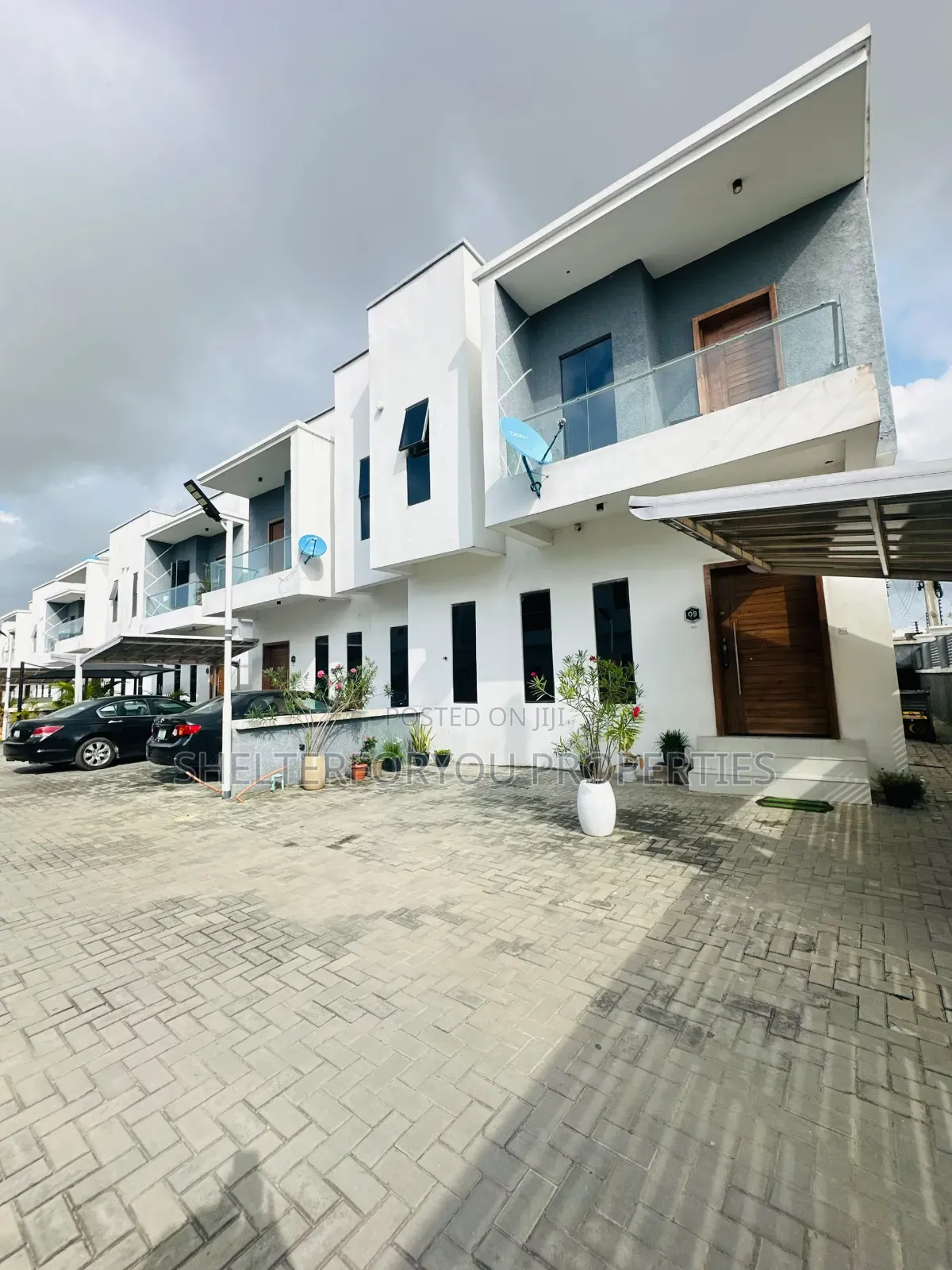 4bdrm Duplex in VGC / Ajah for sale in VGC / Ajah
