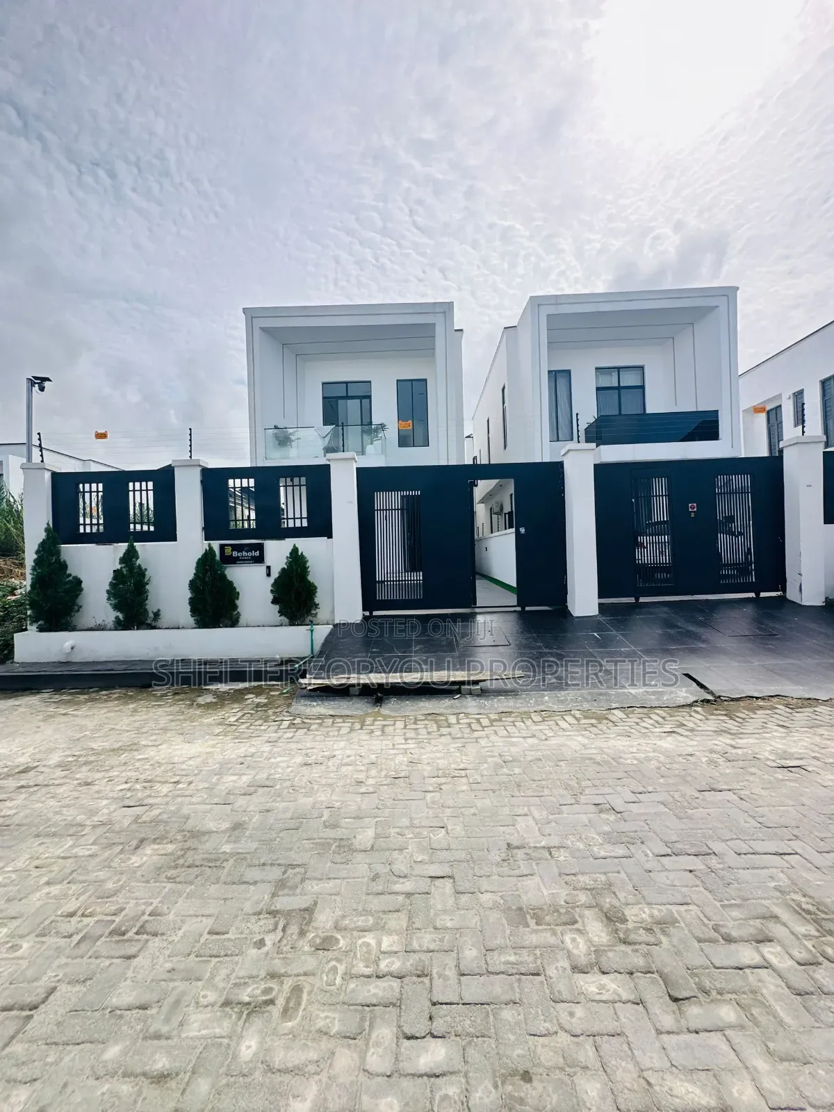5bdrm Duplex in VGC / Ajah for sale in VGC / Ajah