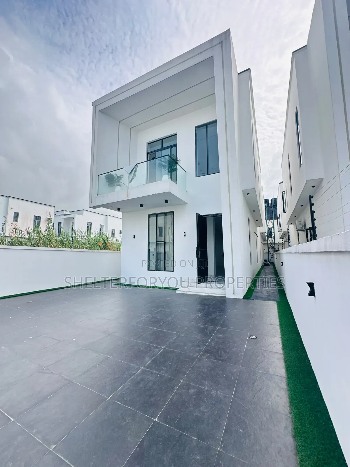 5bdrm Duplex in VGC / Ajah for sale in VGC / Ajah